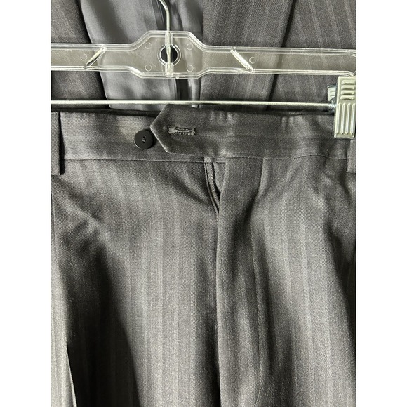 Jos A Bank SignatureGold Men's Grey Pinstripe Wool Suit 44R see measure - Picture 5 of 16